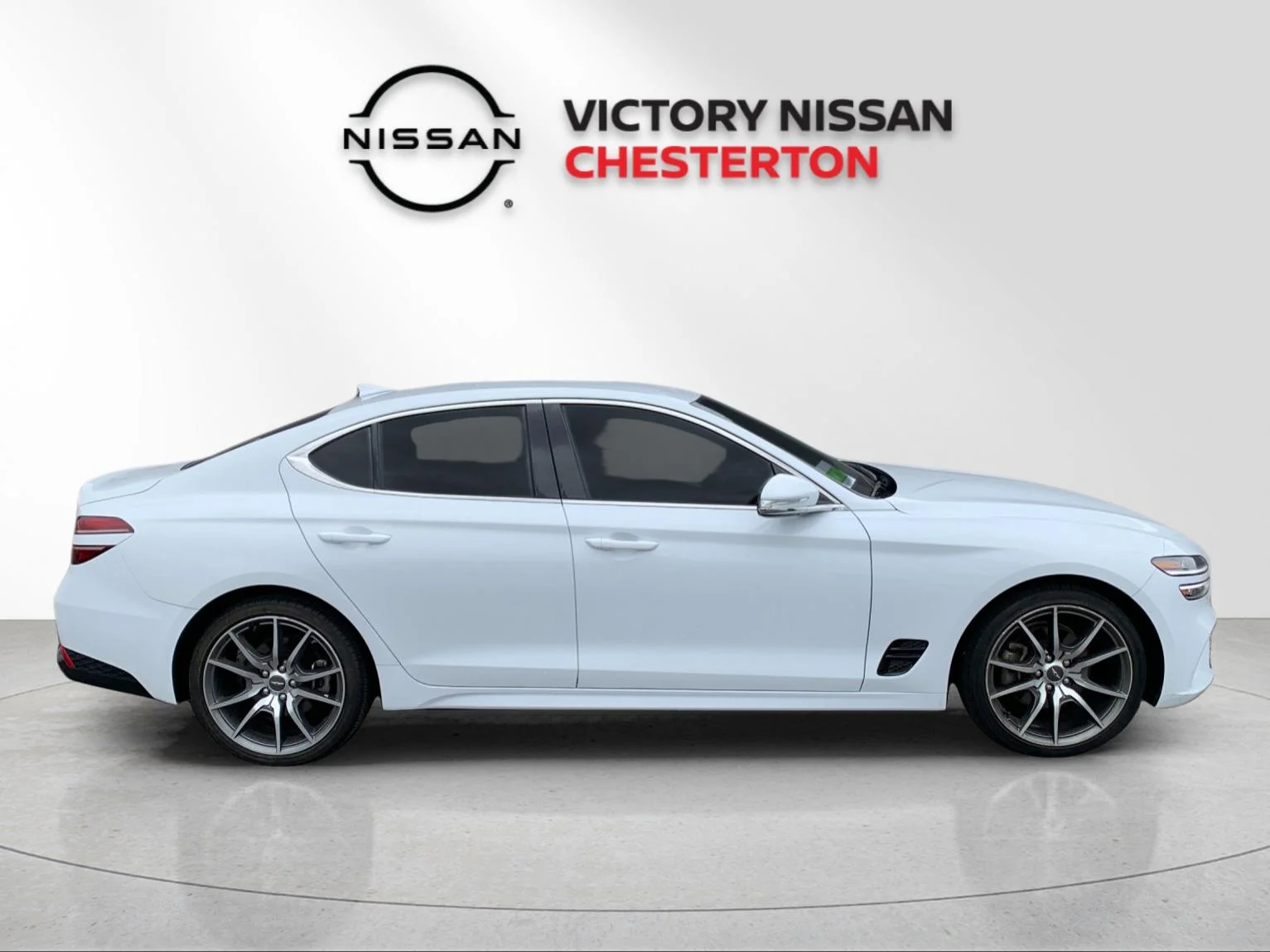 Used 2023 White Genesis 2.0T image 6