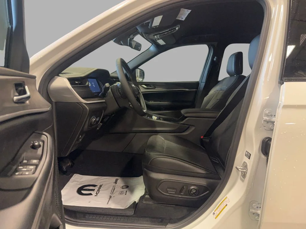 New 2026 Bright White Clearcoat Jeep Altitude image 14