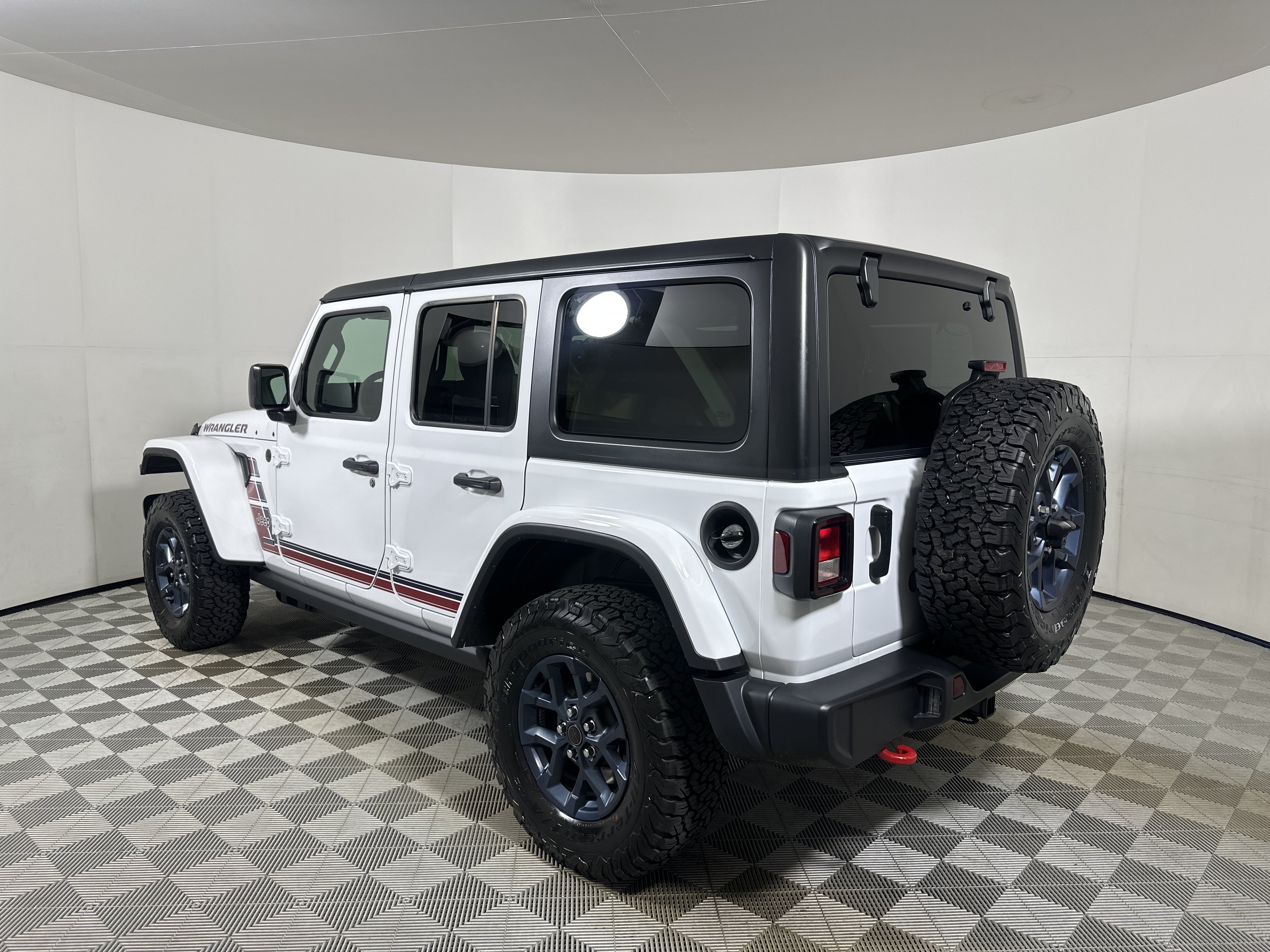 New 2026 Bright White Clearcoat Jeep  image 5