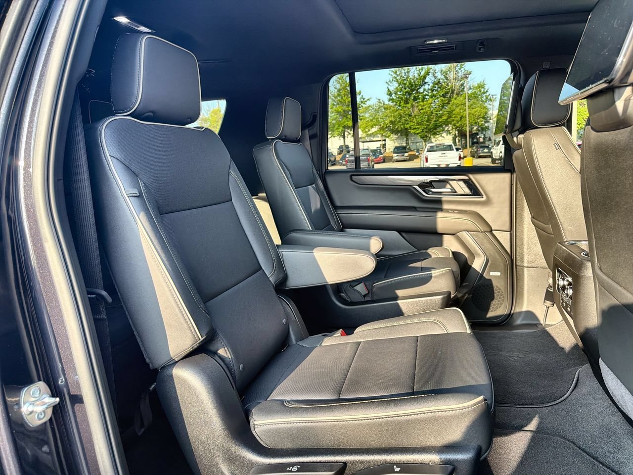 New 2026 Titanium Rush Metallic GMC Elevation image 22