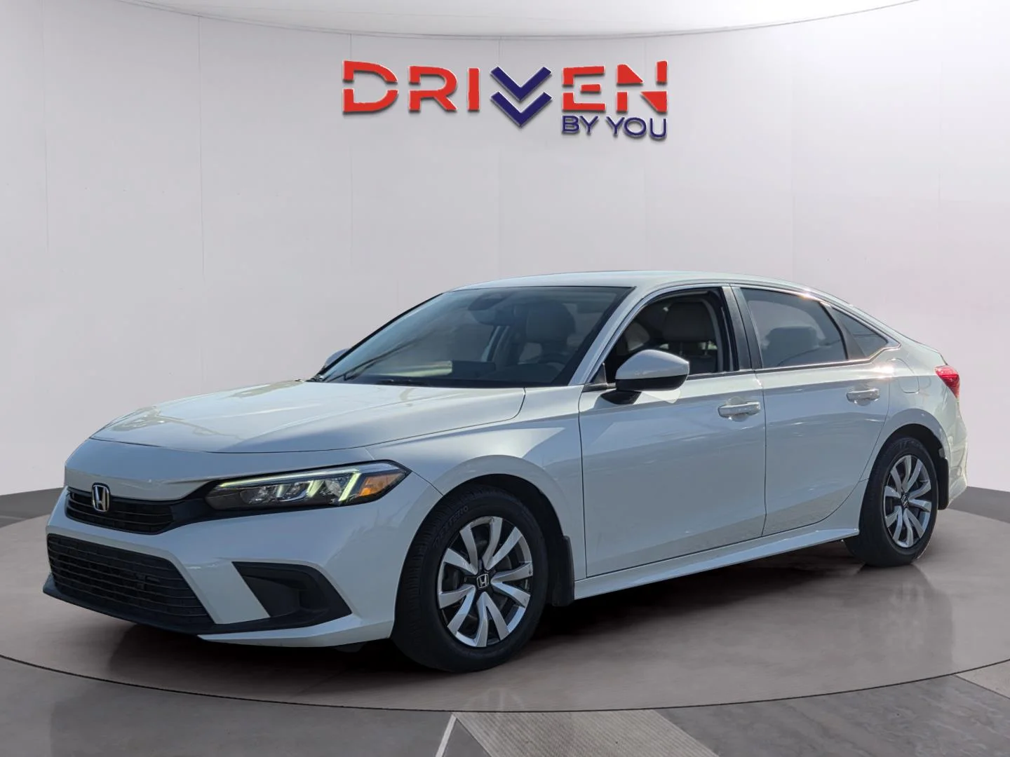 Used 2022 Platinum White Pearl Honda LX image 1