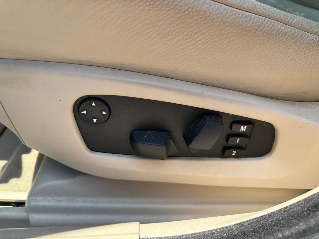 Used 2009  BMW 528i image 11