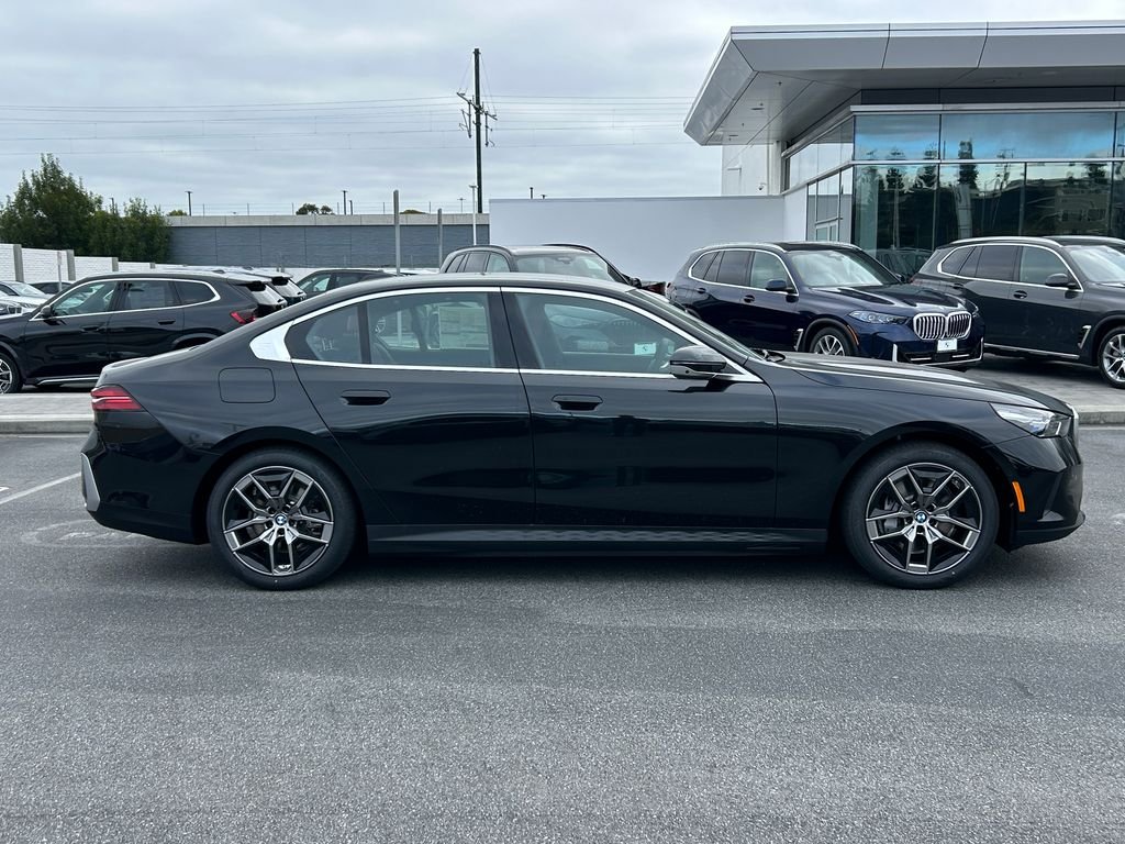 New 2027 Black Sapphire Metallic BMW eDrive40 image 6