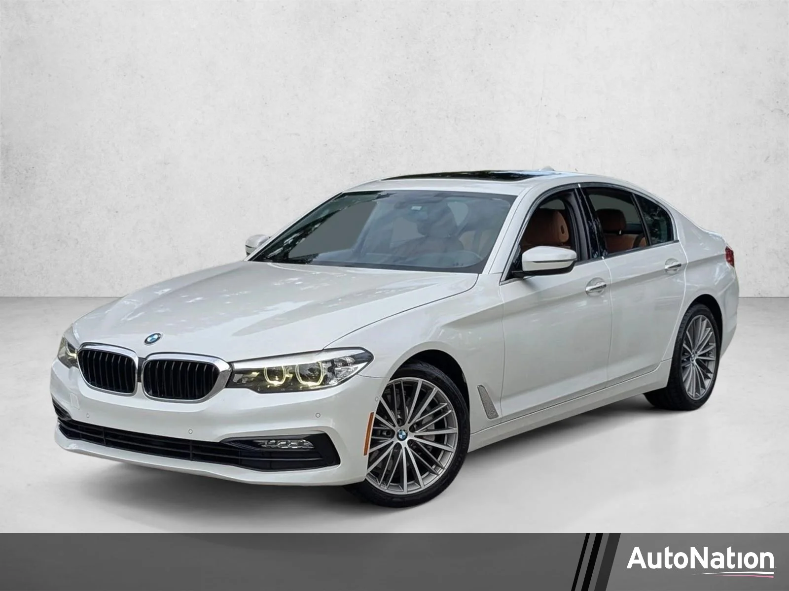 2017 BMW 5 Series 530i Sedan's photo