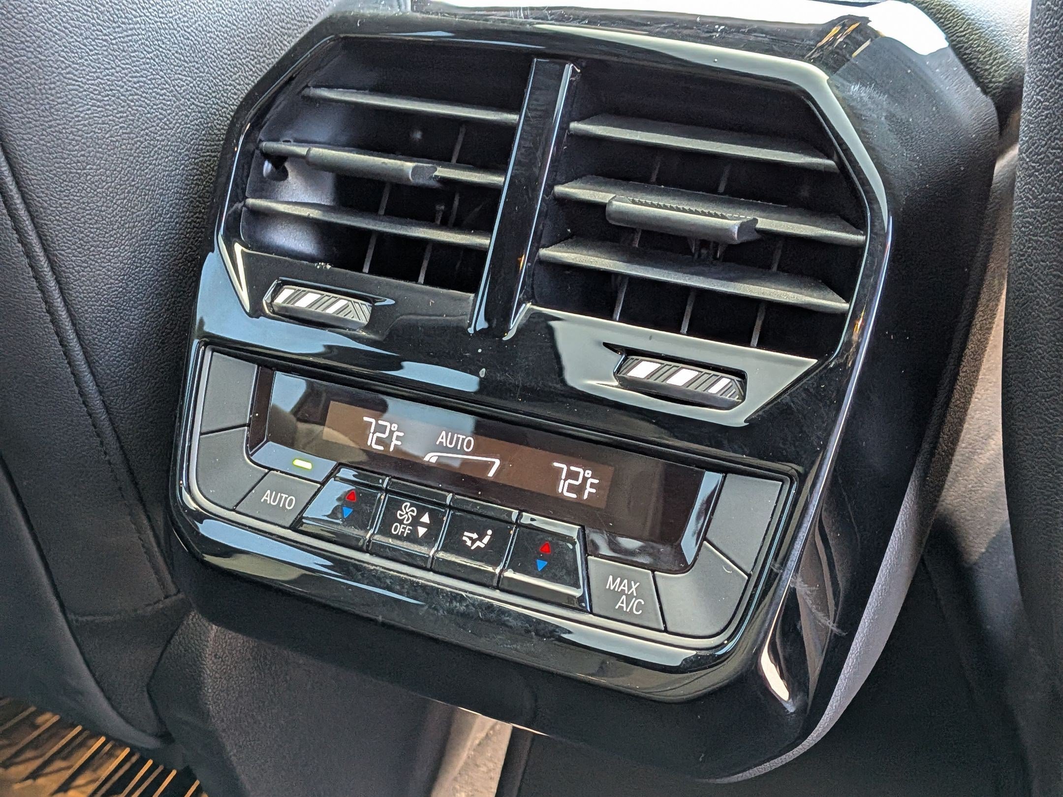 2025 BMW iX 50 - Photo 27
