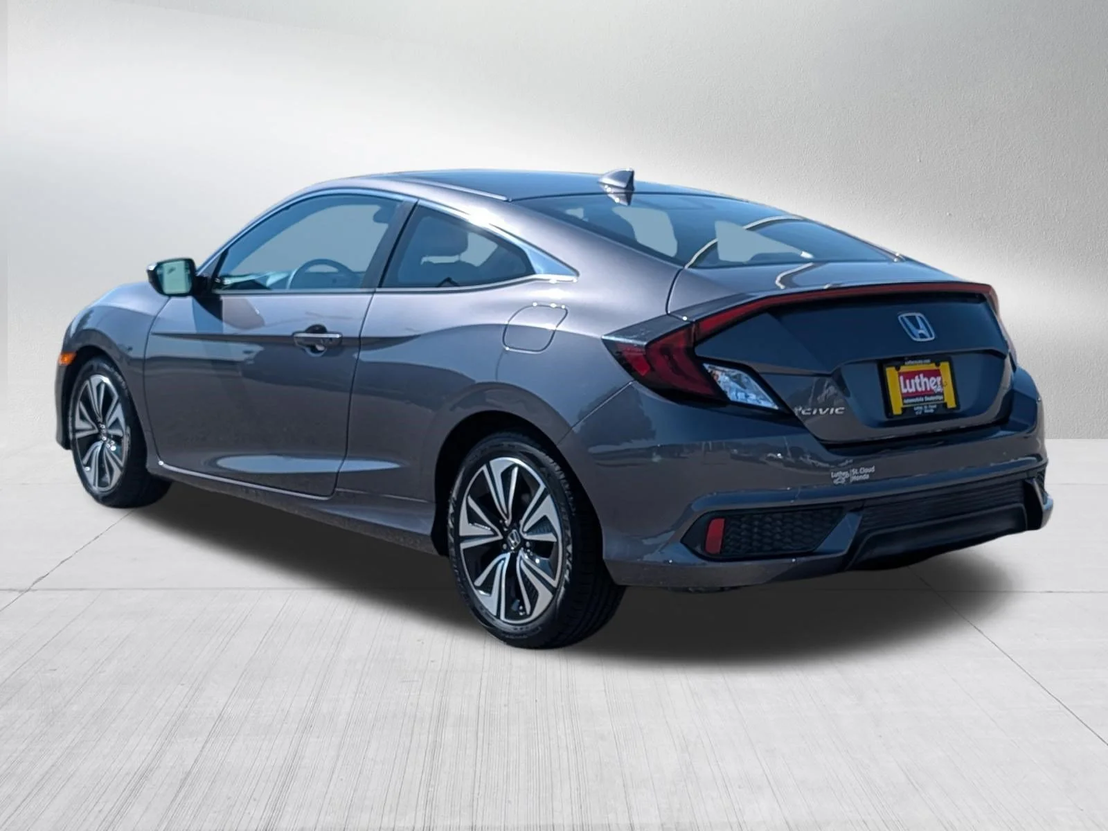 Used 2018 Modern Steel Metallic Honda EX-T image 5