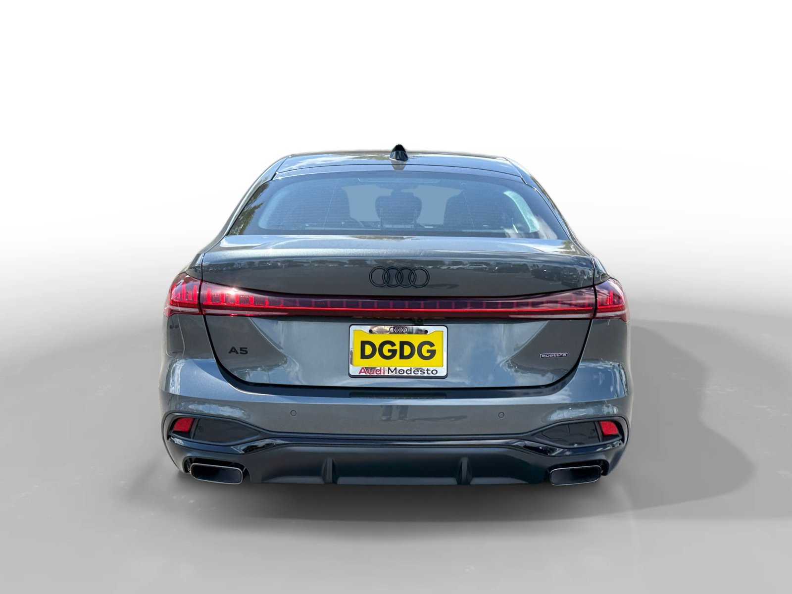 New 2026 Daytona Gray Pearl Effect Audi Premium 2.0 TFSI quattro image 4