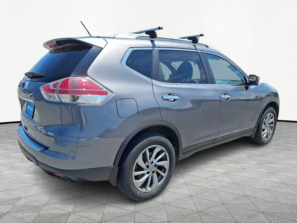 Used 2015 Gray Nissan SL image 7
