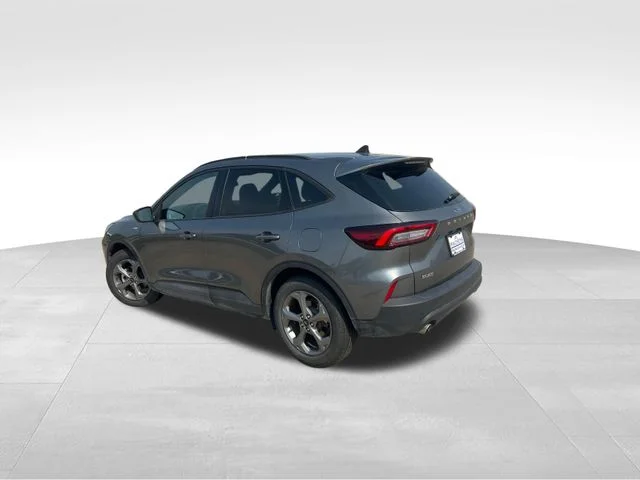 Used 2025 Gray Ford ST-Line image 4