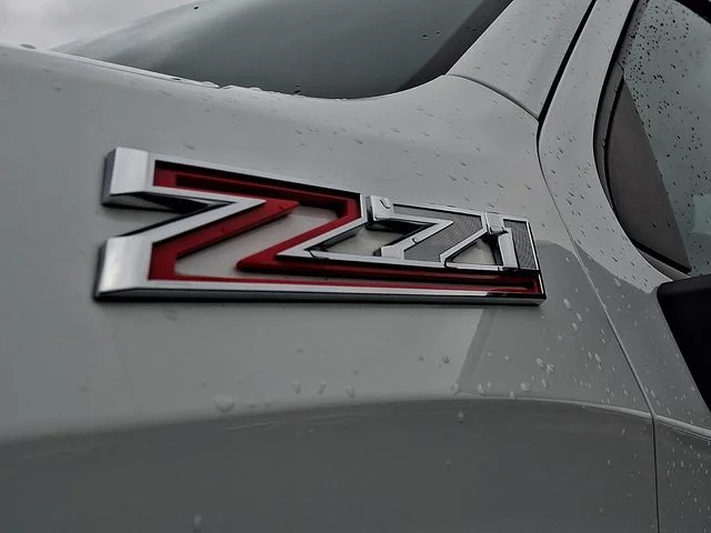 Used 2023 White Chevrolet RST image 32