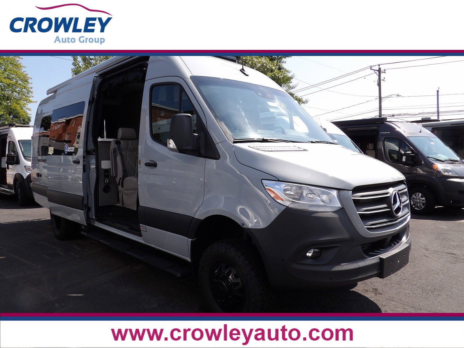 2025 Thor Motor Coach Sanctuary 24c