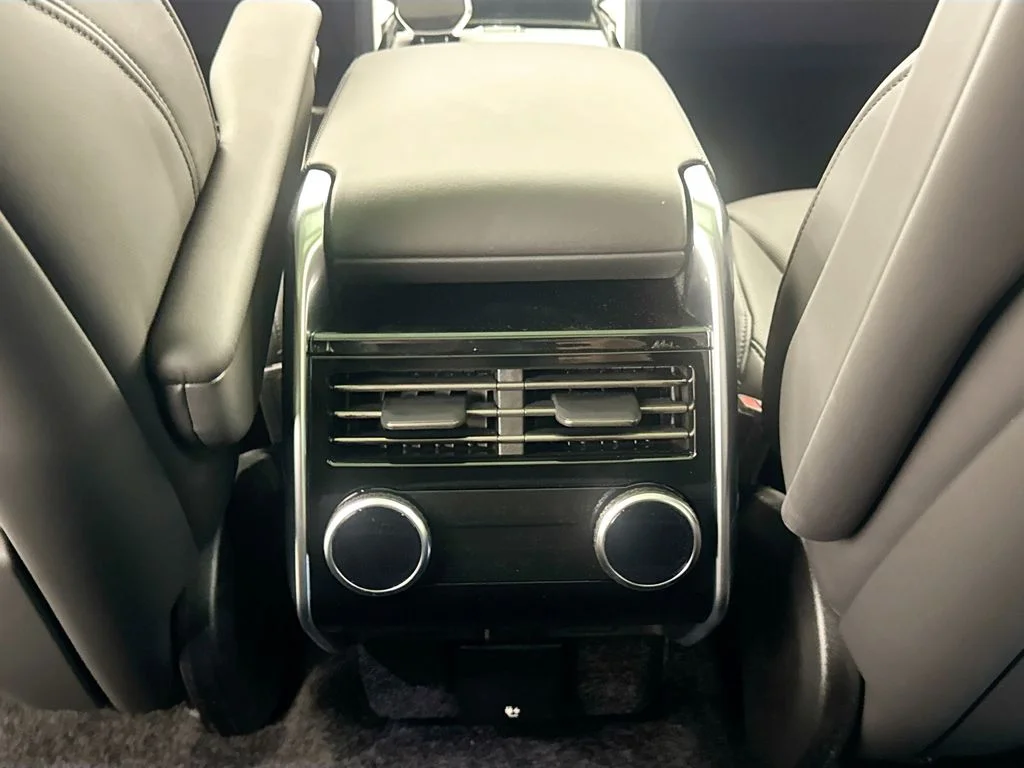 New 2026 Santorini Black Land Rover SE image 22