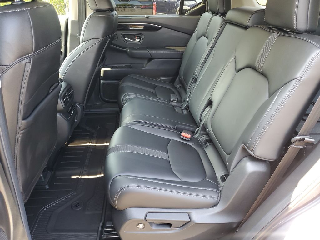 Used 2025 WHITE Honda EX-L image 12