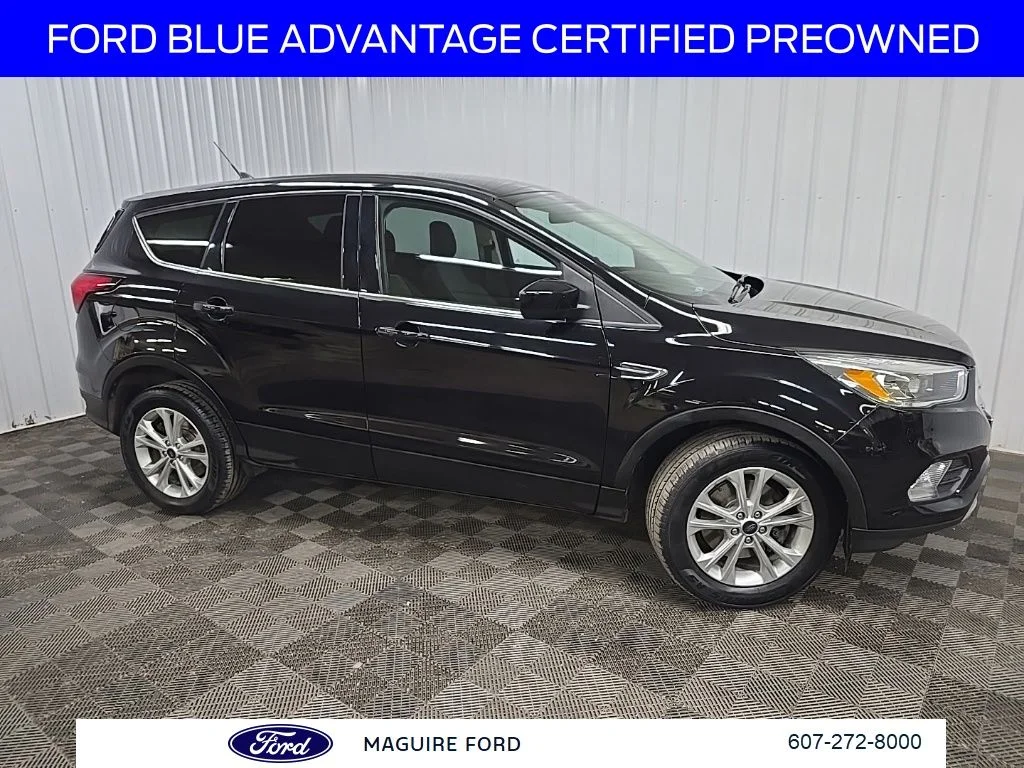 Used 2019 Black Ford SE image 1