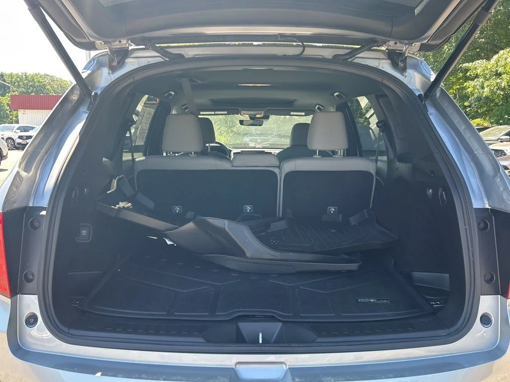 Used 2022 Silver Honda EX-L image 22