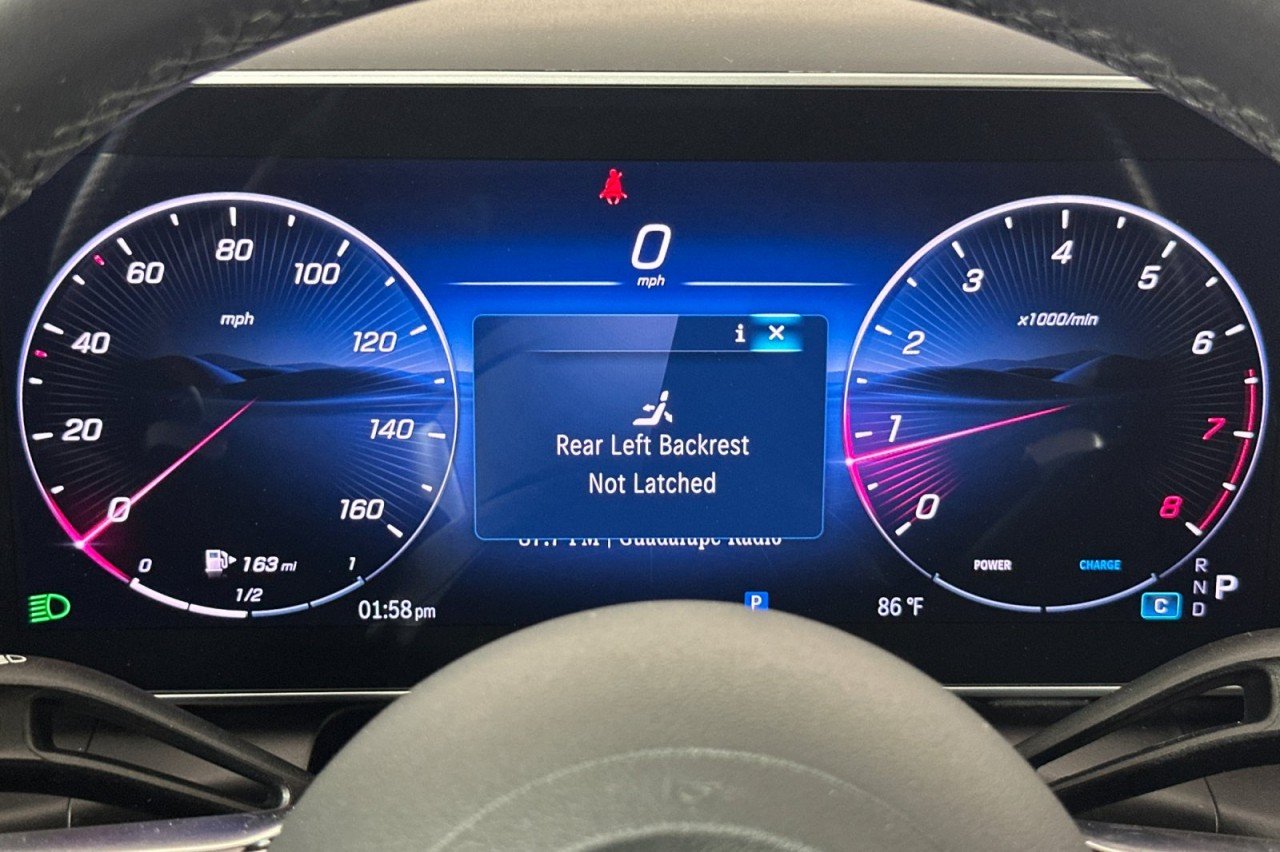 Certified Used 2025 Black Mercedes-Benz GLC 300 image 24
