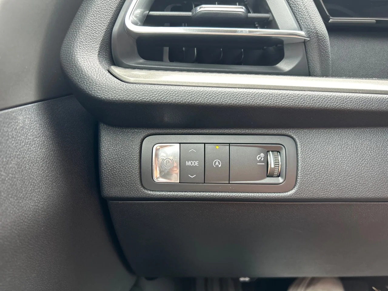 2026 Chevrolet Traverse LT - Photo 14
