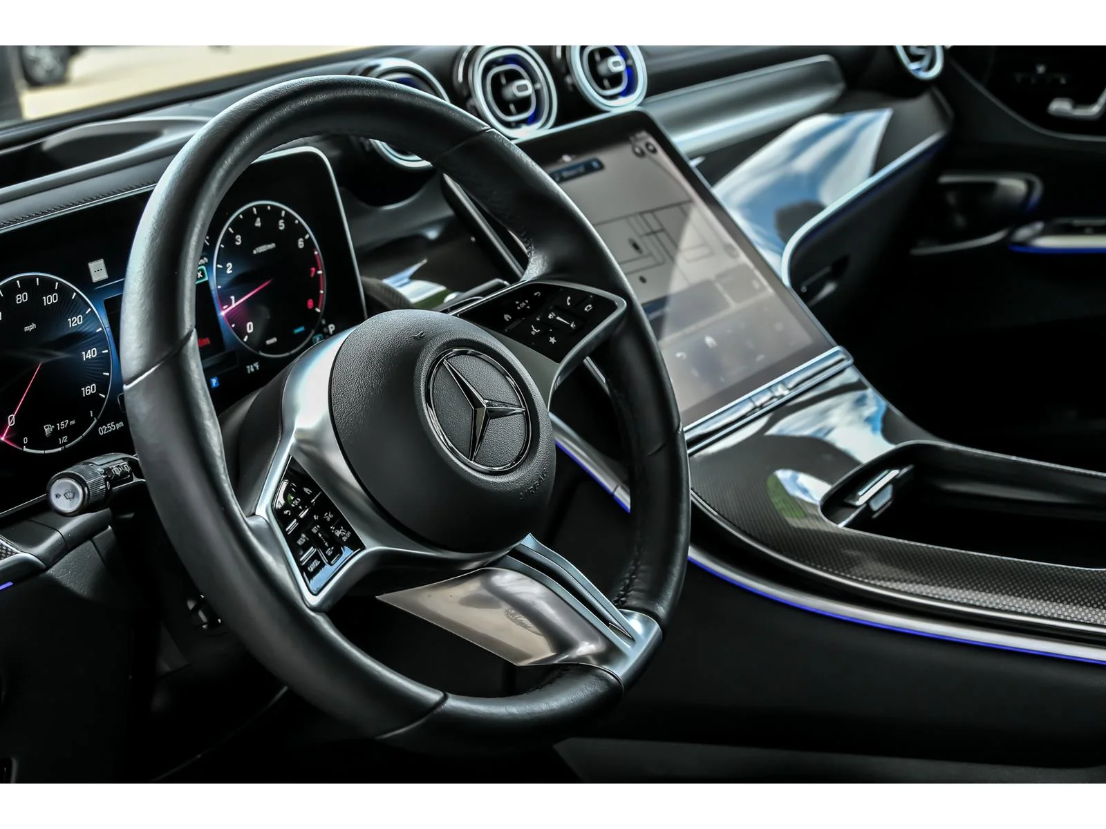 Used 2023 Silver Mercedes-Benz GLC 300 4MATIC® image 15