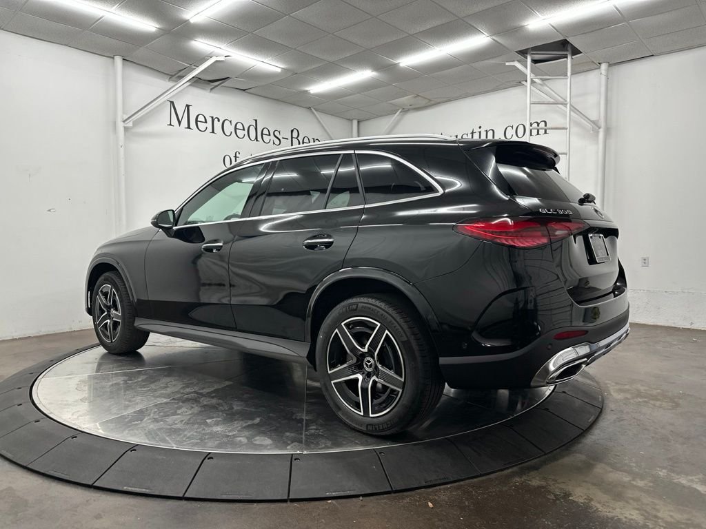 New 2026 Black Mercedes-Benz GLC 300 image 5