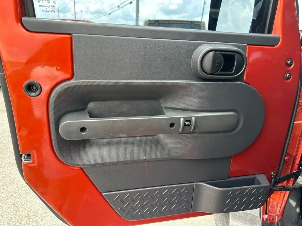 Used 2009 Orange Jeep Unlimited X image 24