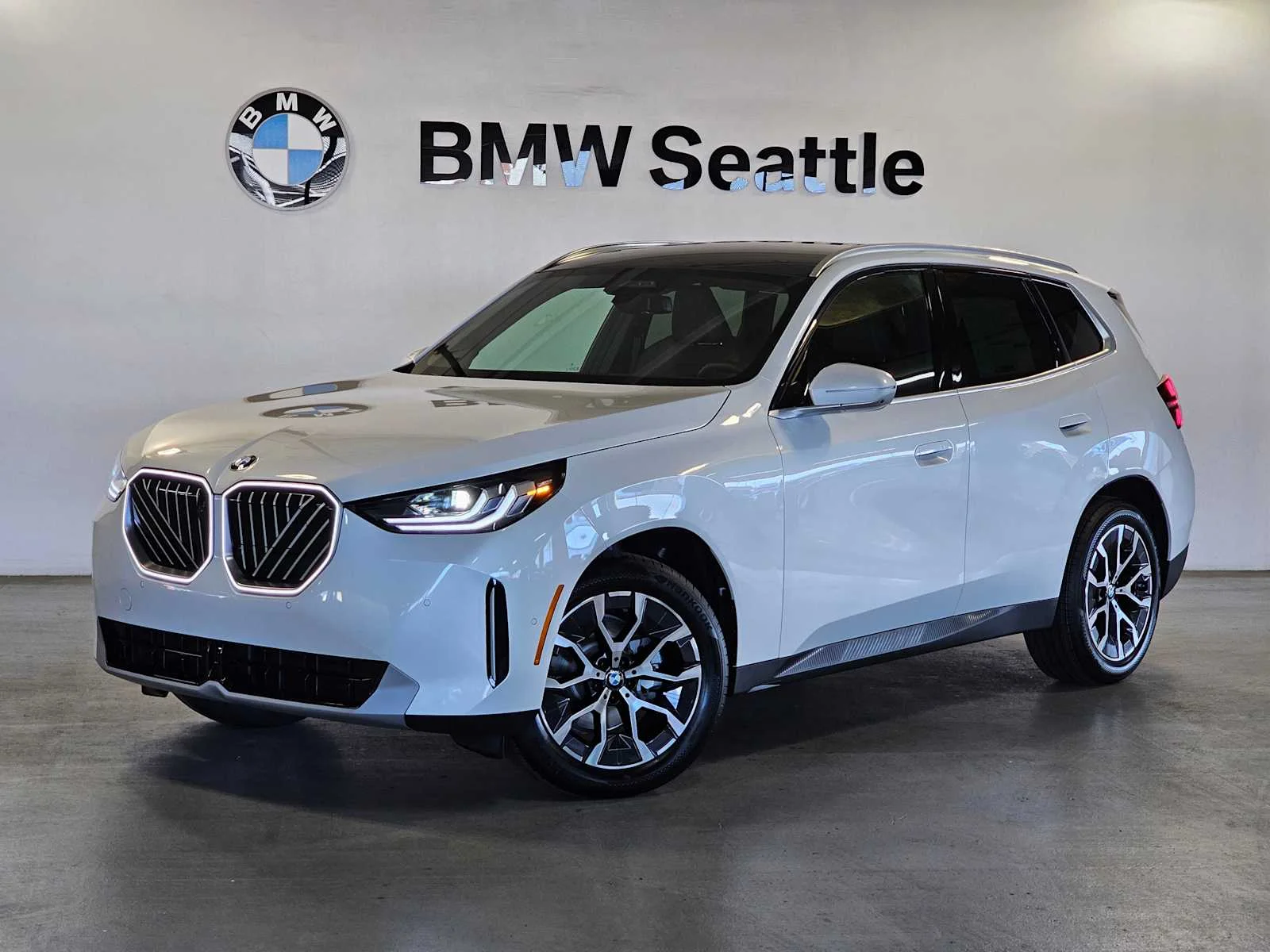 2026 BMW X3 30 XDRIVE's photo