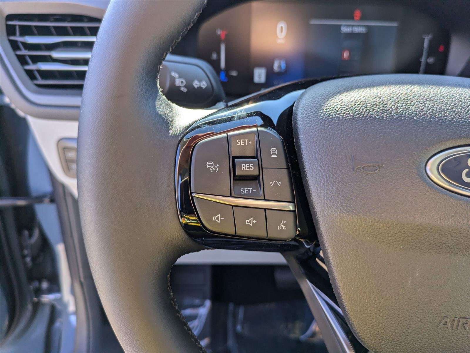 New 2025 Vapor Blue Metallic Ford PHEV image 18