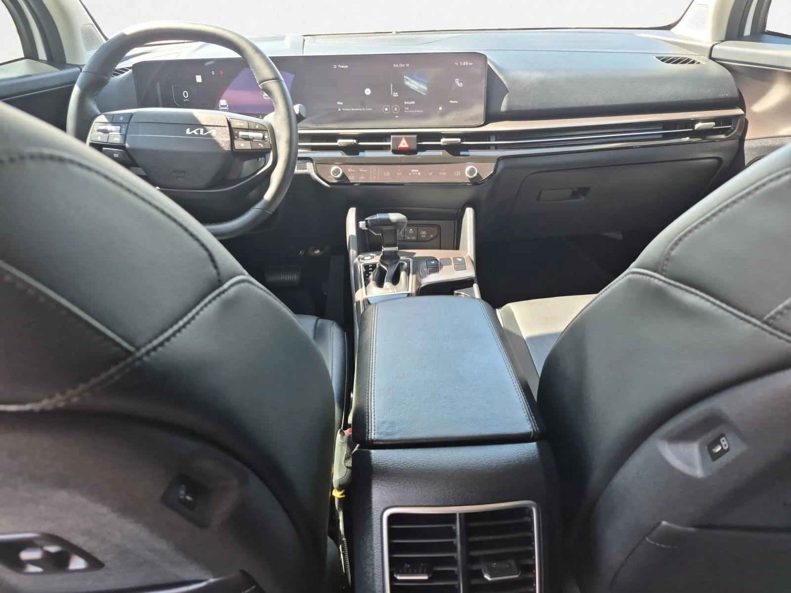 Used 2026 Glacial White Pearl Kia SX image 3