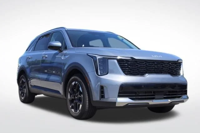 2025 Kia Sorento S AT's photo