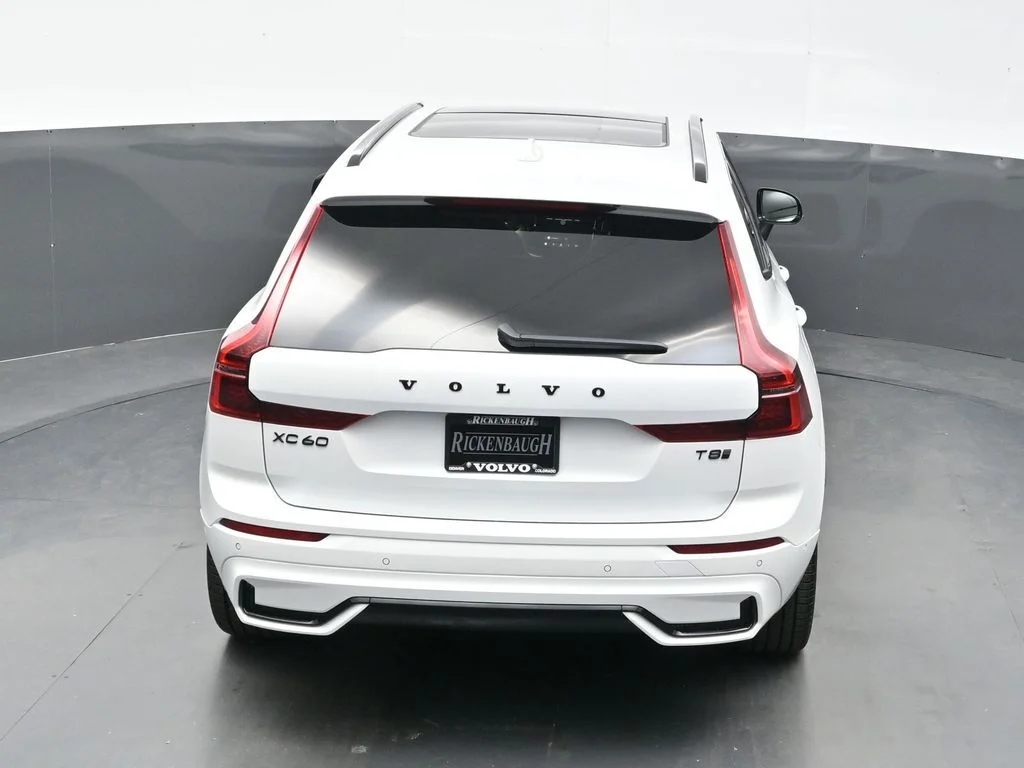 New 2026 Crystal White Volvo T8 Ultra Black Edition image 34