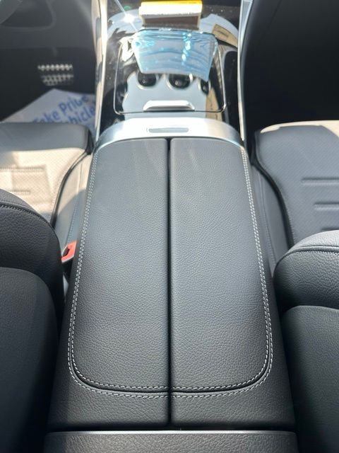 New 2026 Black Mercedes-Benz GLC 300 image 32