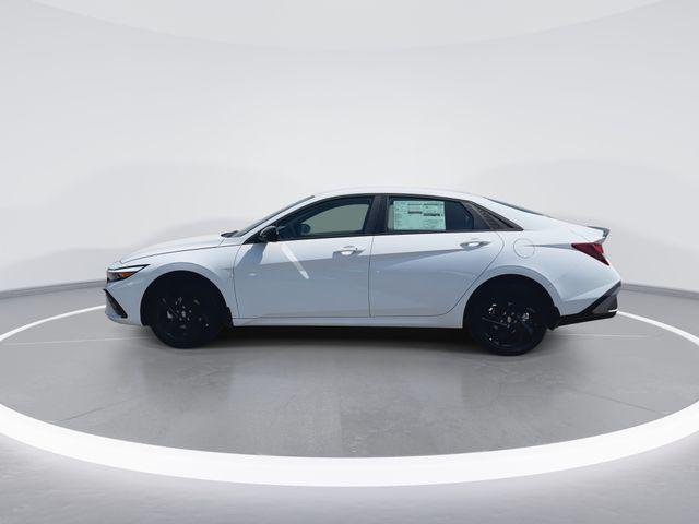New 2026 White Hyundai SEL Sport image 5