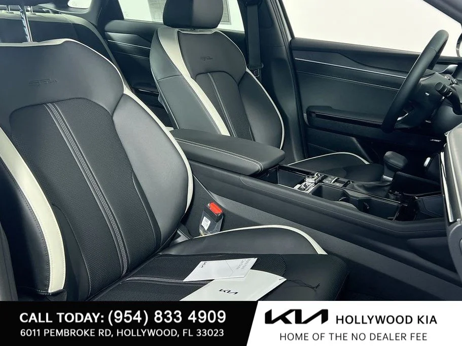 New 2026 Aurora Black Pearl Kia GT-Line FWD image 30
