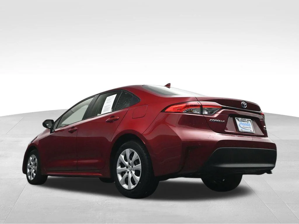 2025 Toyota Corolla LE - Photo 39