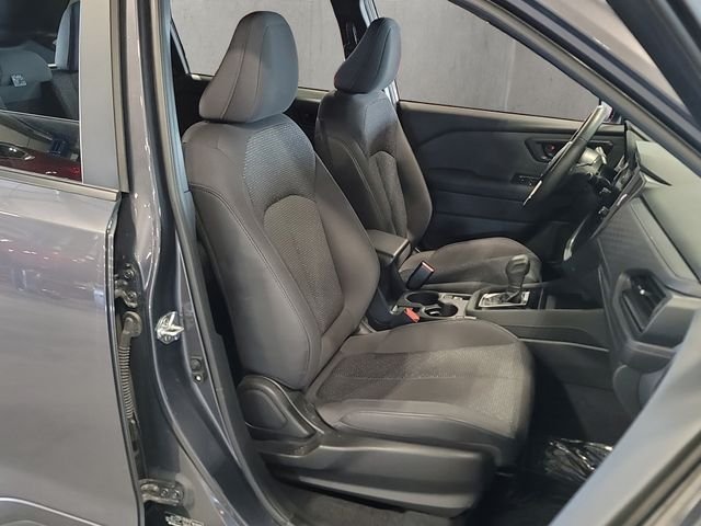Used 2025 Gray Metallic Subaru Premium image 40