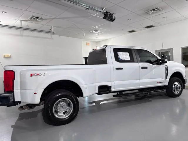 Used 2025 White Ford XL image 10