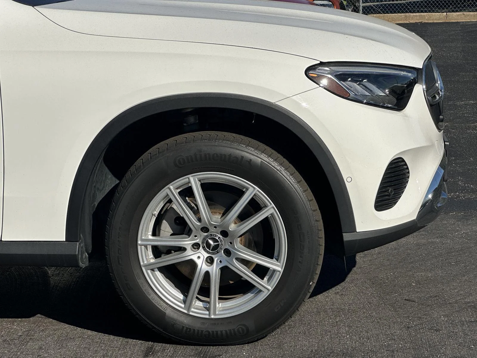 Used 2023 Polar White Mercedes-Benz GLC 300 image 45