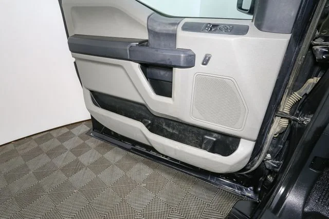 Used 2022 Black Ford XL image 30