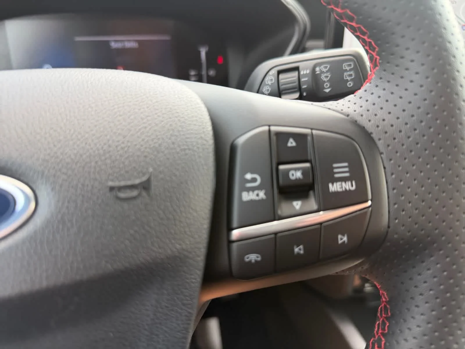 Used 2024 Agate Black Ford ST-Line image 32
