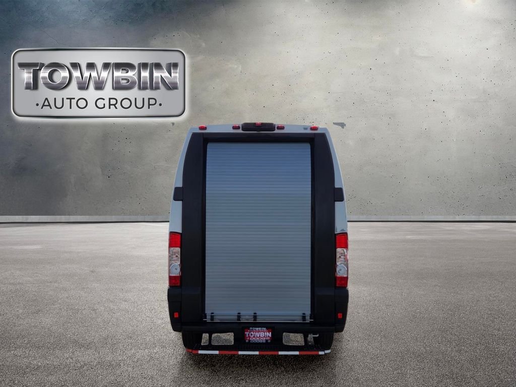 Used 2024 White Ram Super High Roof image 5