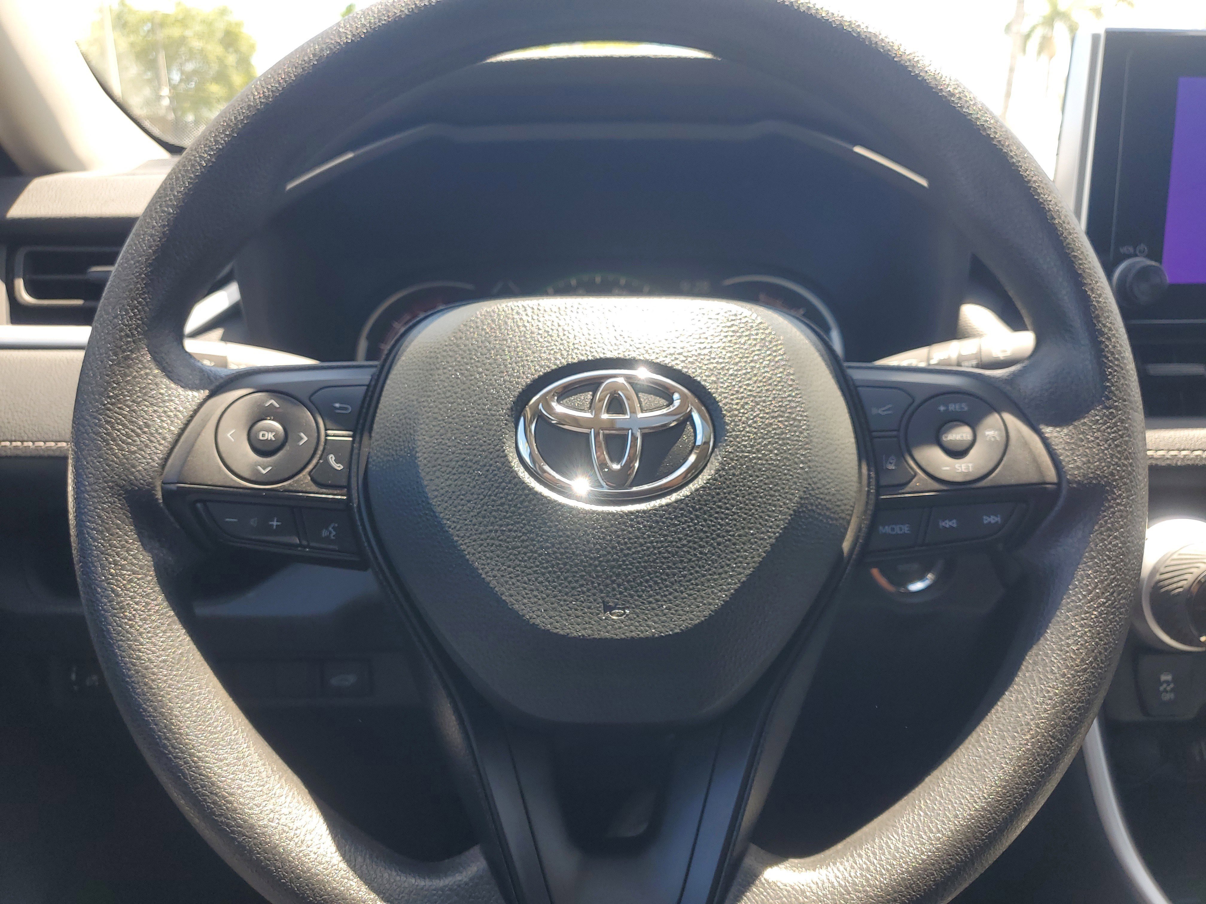 Used 2025 Magnetic Gray Metallic Toyota XLE image 22