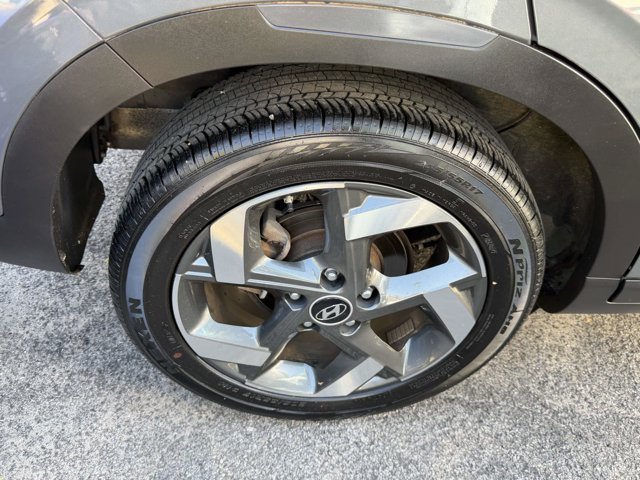 Used 2024 Ecotronic Gray Hyundai Limited image 5