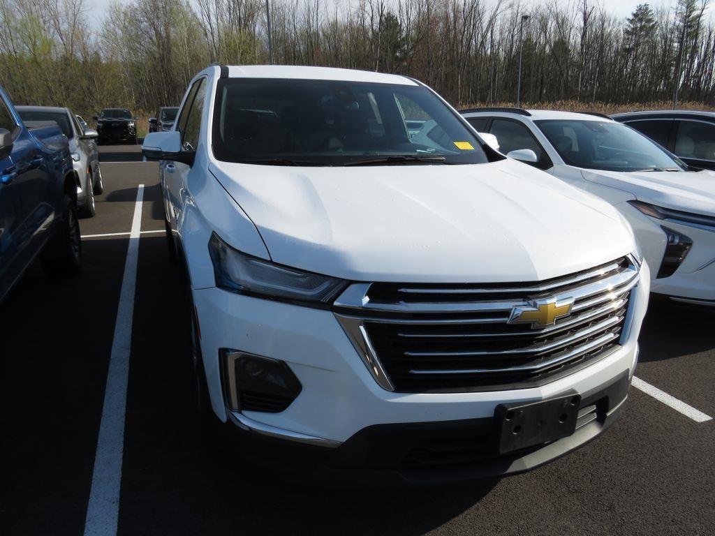 Used 2023 Summit White Chevrolet LT image 3