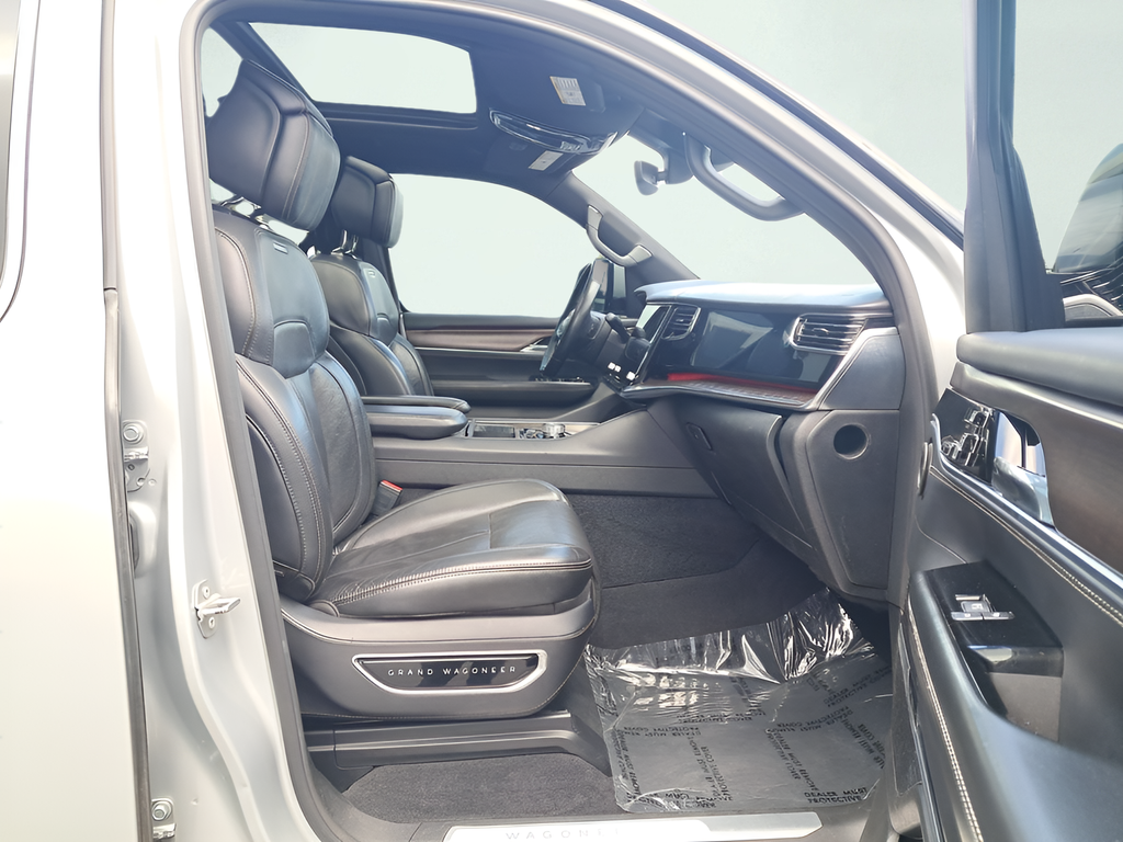 Used 2022 Silver Jeep Series I image 19
