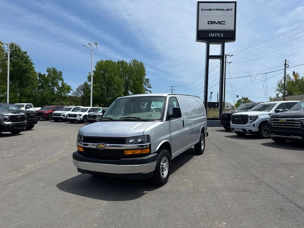 Silver Ice Metallic 2026 Chevrolet Express Cargo 2500 RWD Van Rear-Wheel Drive