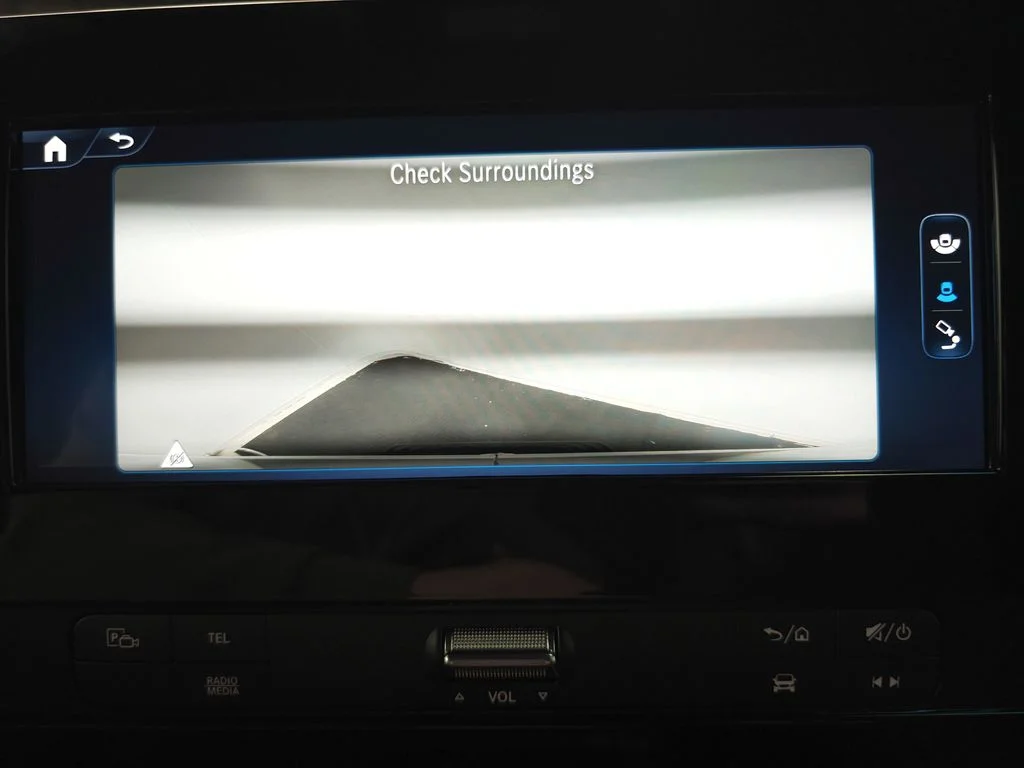 Used 2026 Arctic White Mercedes-Benz Cargo 144 WB image 16
