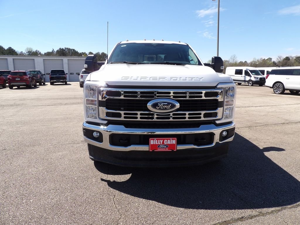 New 2026 Oxford White Ford F-350® XL image 3