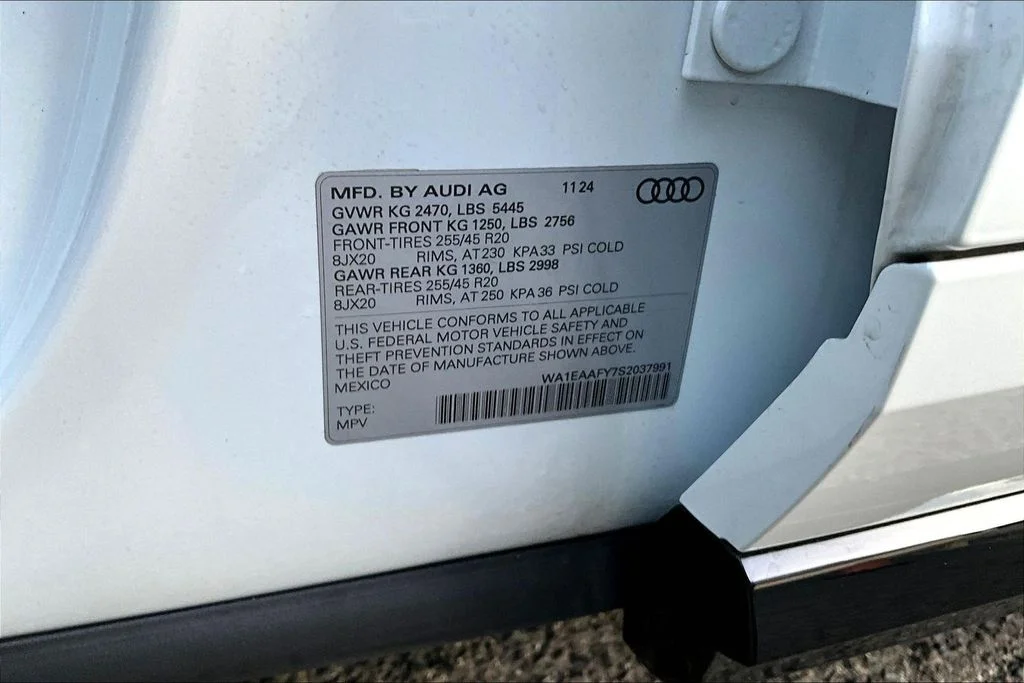 Used 2025 White Audi 45 S line Premium Plus image 19