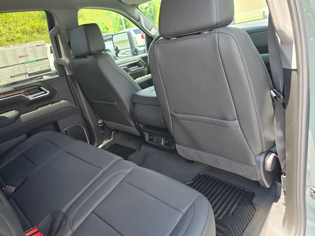 New 2026 Gray Chevrolet LT image 27