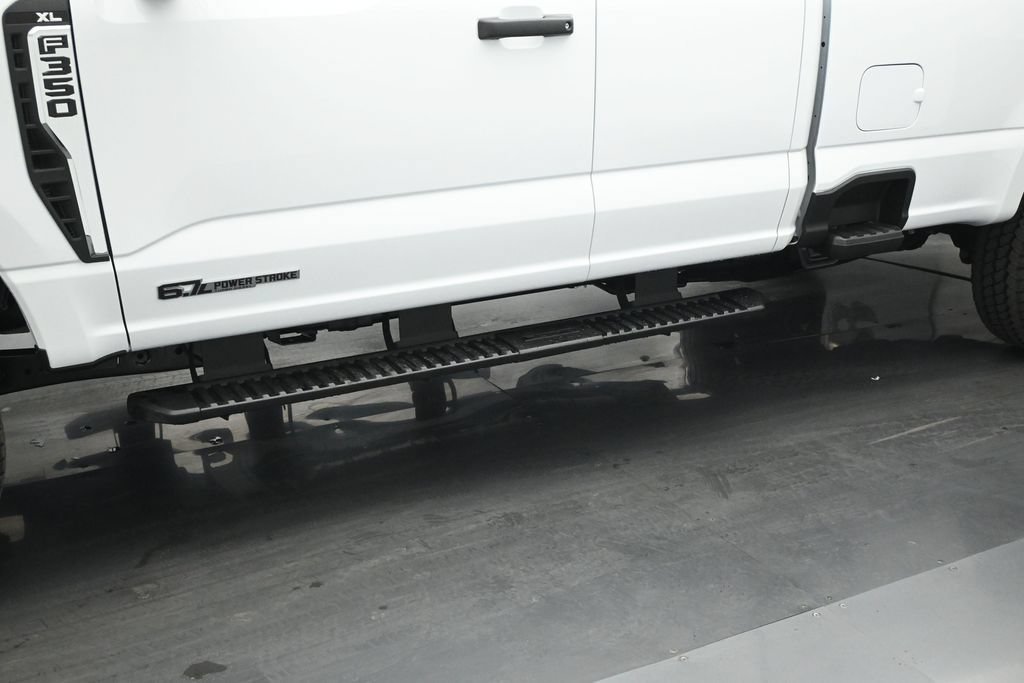 New 2026 Oxford White Ford XL image 21