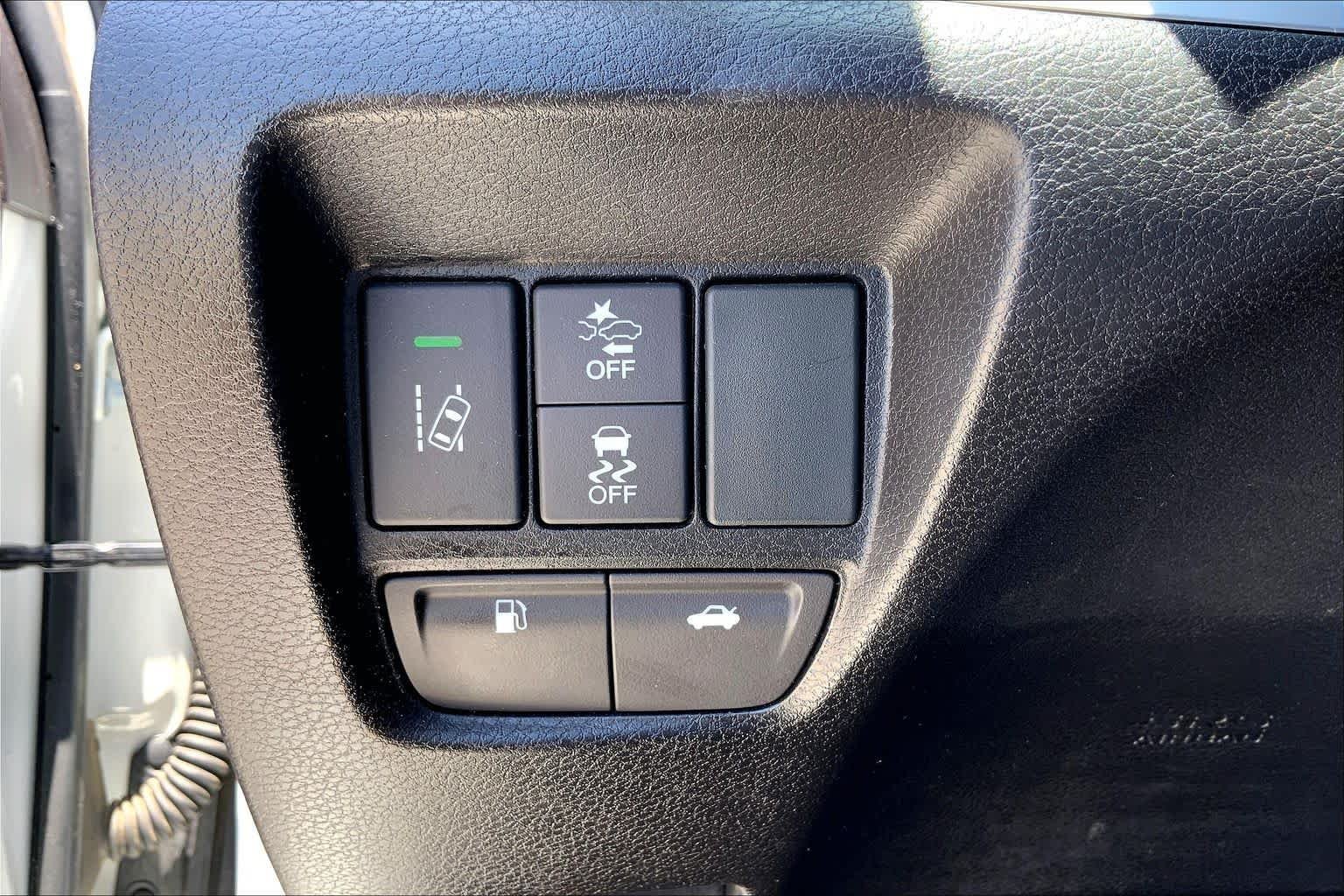 Used 2020 Platinum White Pearl Acura w/Technology Pkg image 33